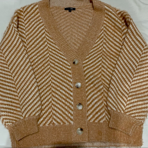 NWOT Boutique Cardigan - Picture 2 of 3